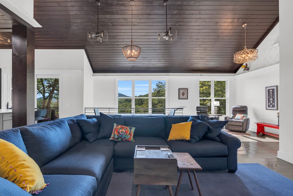 419196 Cherry Log Residential