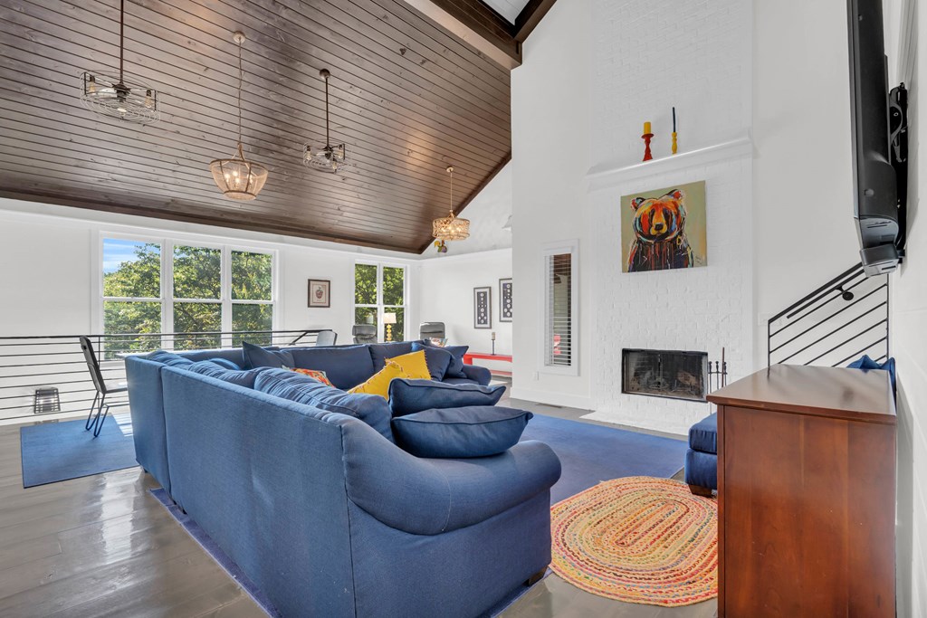 419196 Cherry Log Residential