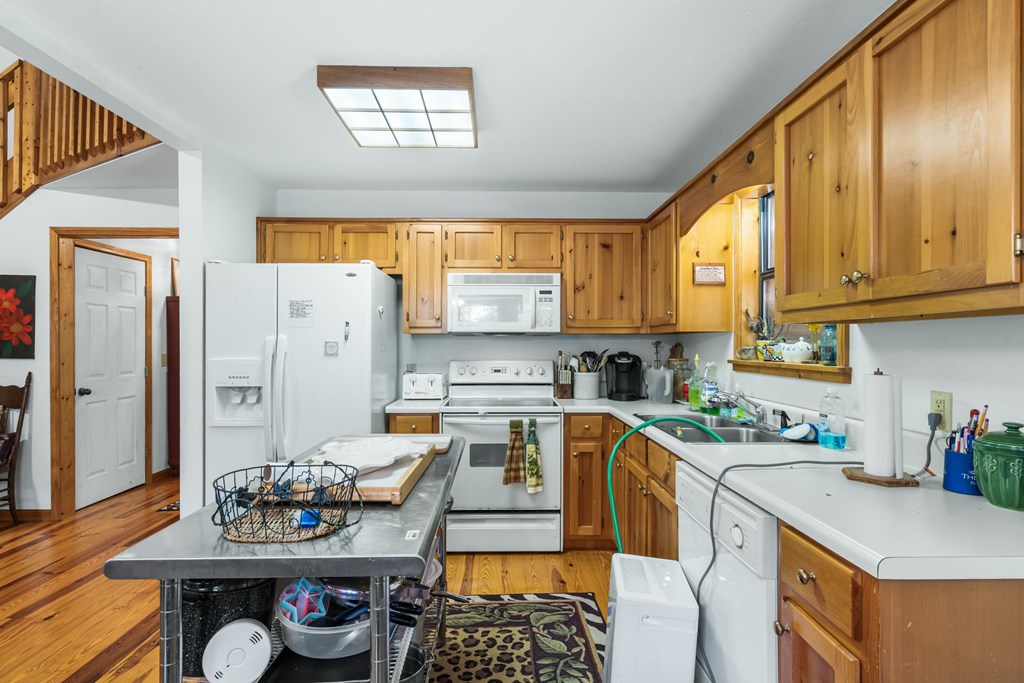 419212 Young Harris Residential