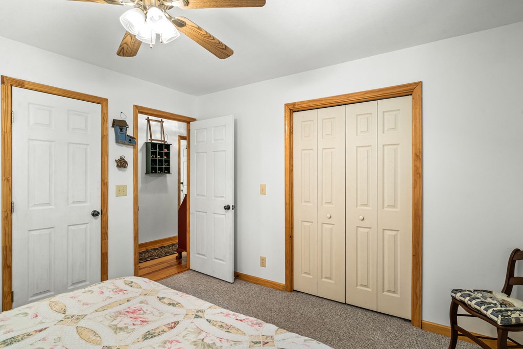 419212 Young Harris Residential