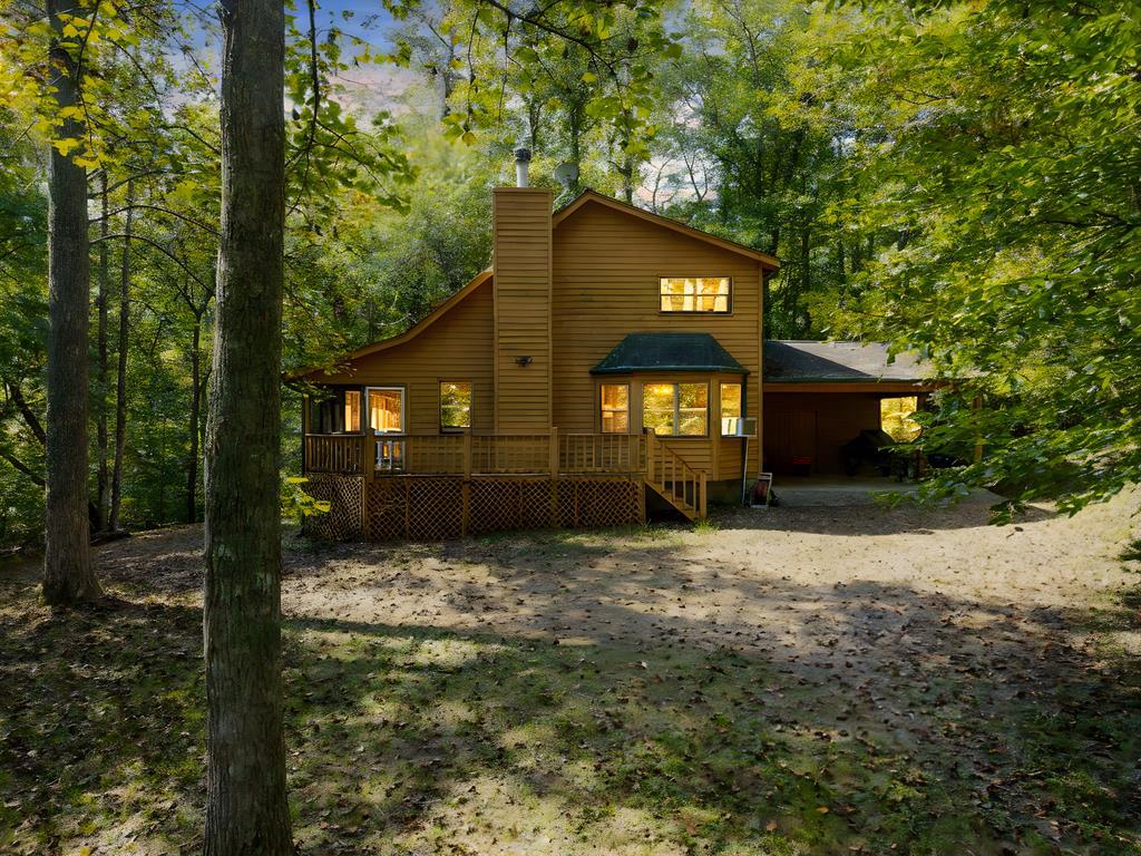 419212 Young Harris Residential