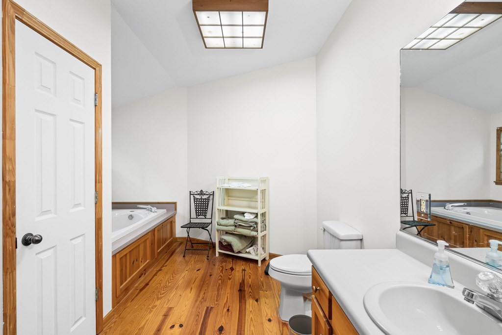 419212 Young Harris Residential