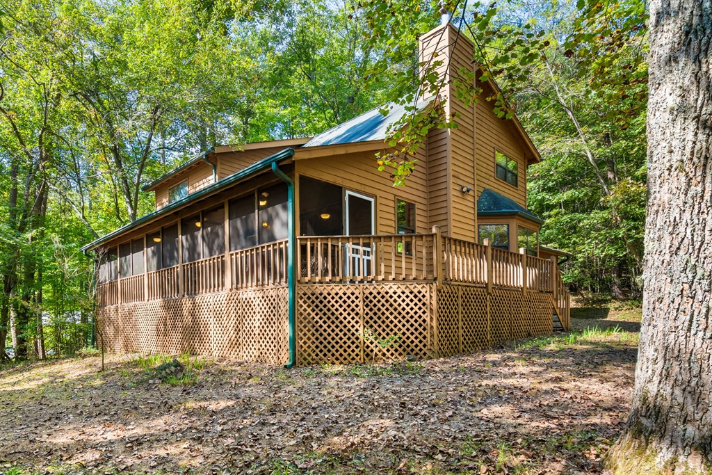 419212 Young Harris Residential