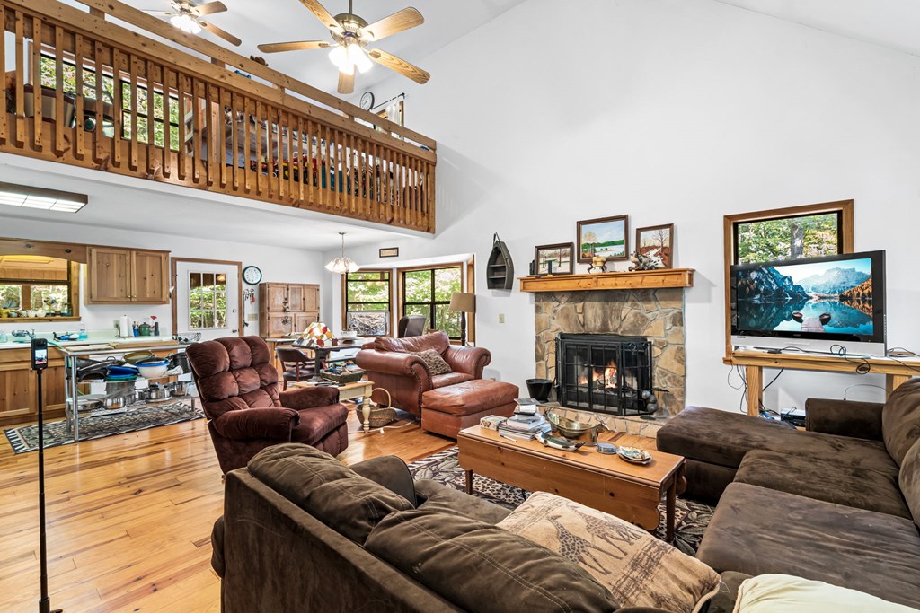 419212 Young Harris Residential