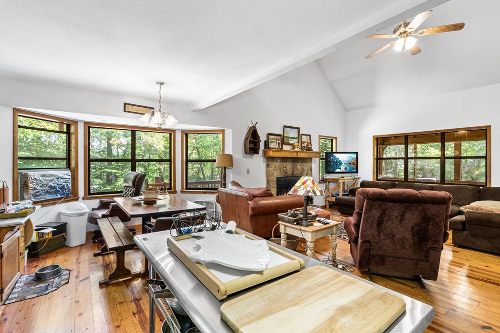 419212 Young Harris Residential