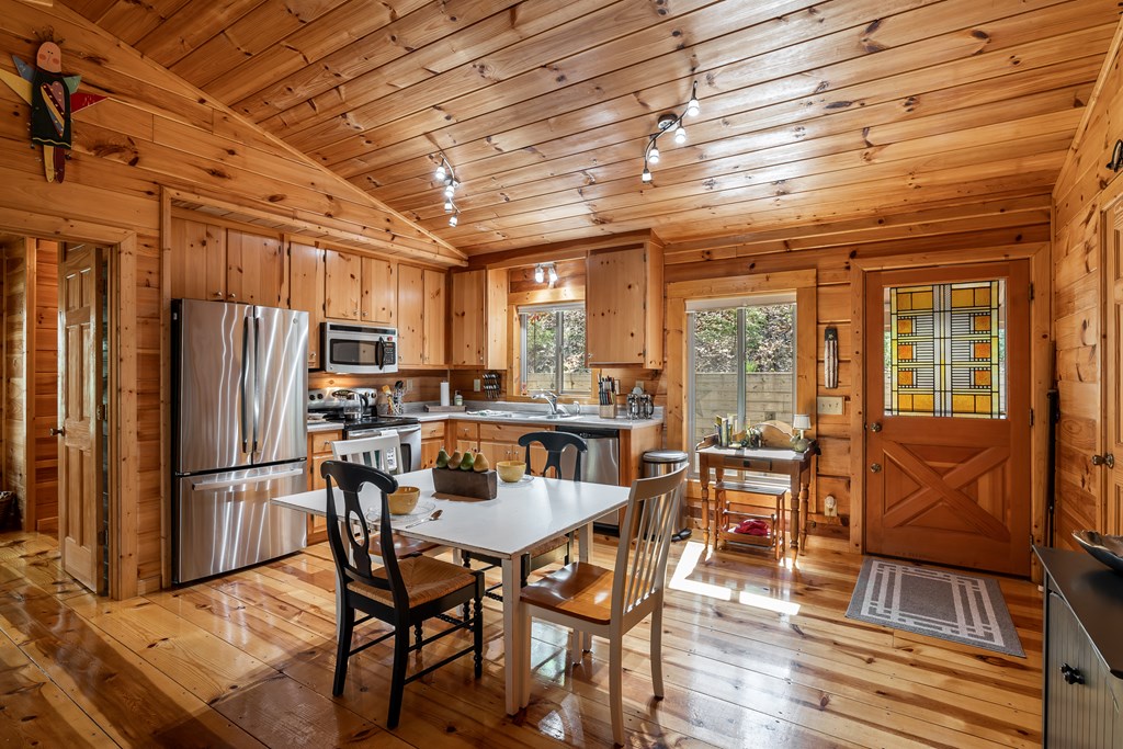 419214 Cherry Log Residential