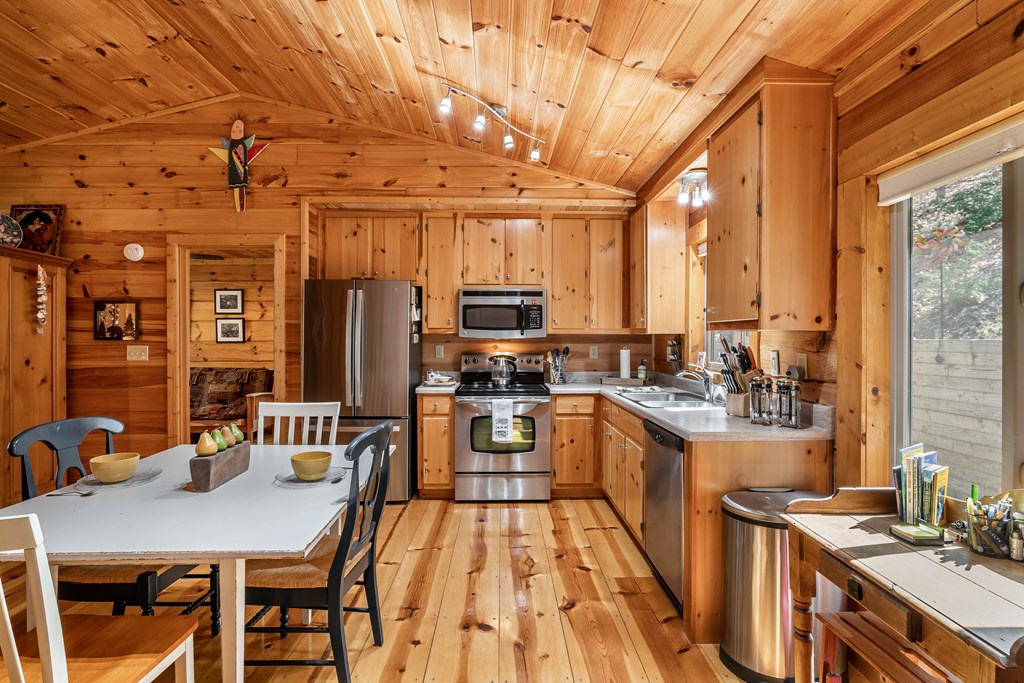 419214 Cherry Log Residential