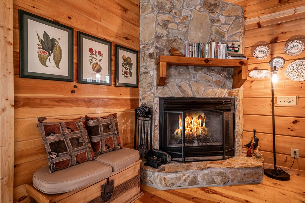 419214 Cherry Log Residential
