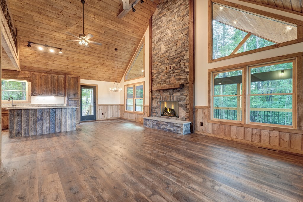 419215 Epworth Residential