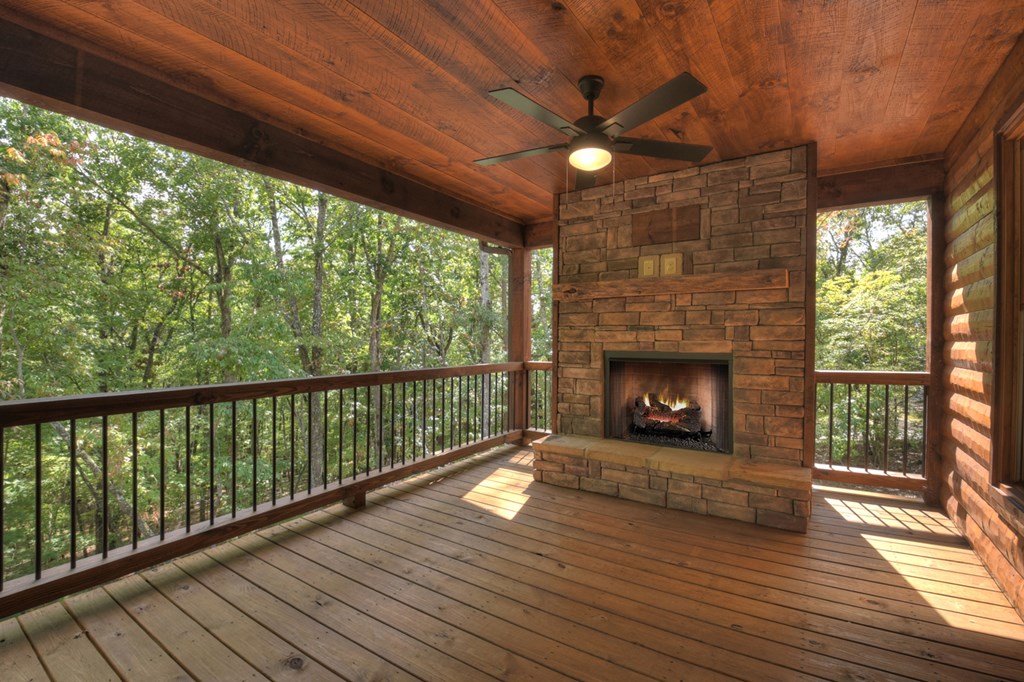 419236 Mineral Bluff Residential
