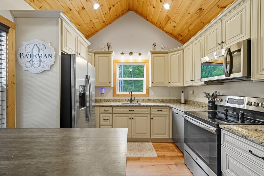 419248 Talking Rock Residential