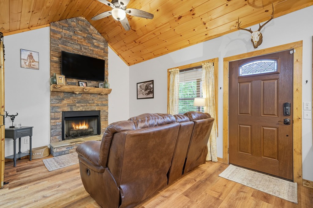 419248 Talking Rock Residential