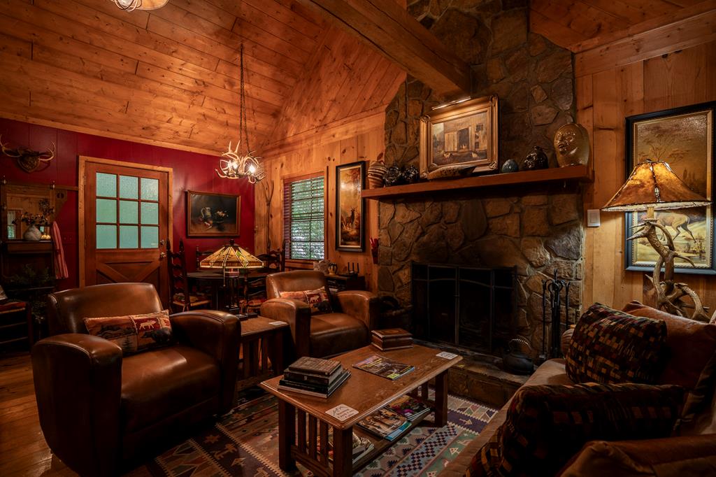 419251 Hiawassee Residential