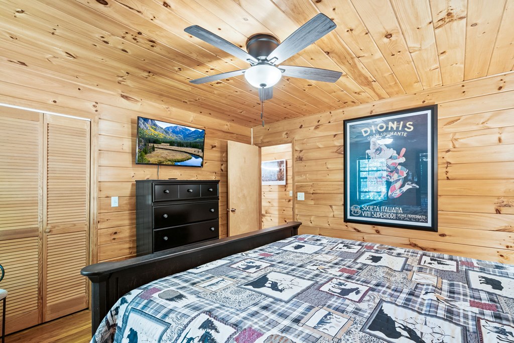 419252 Mineral Bluff Residential