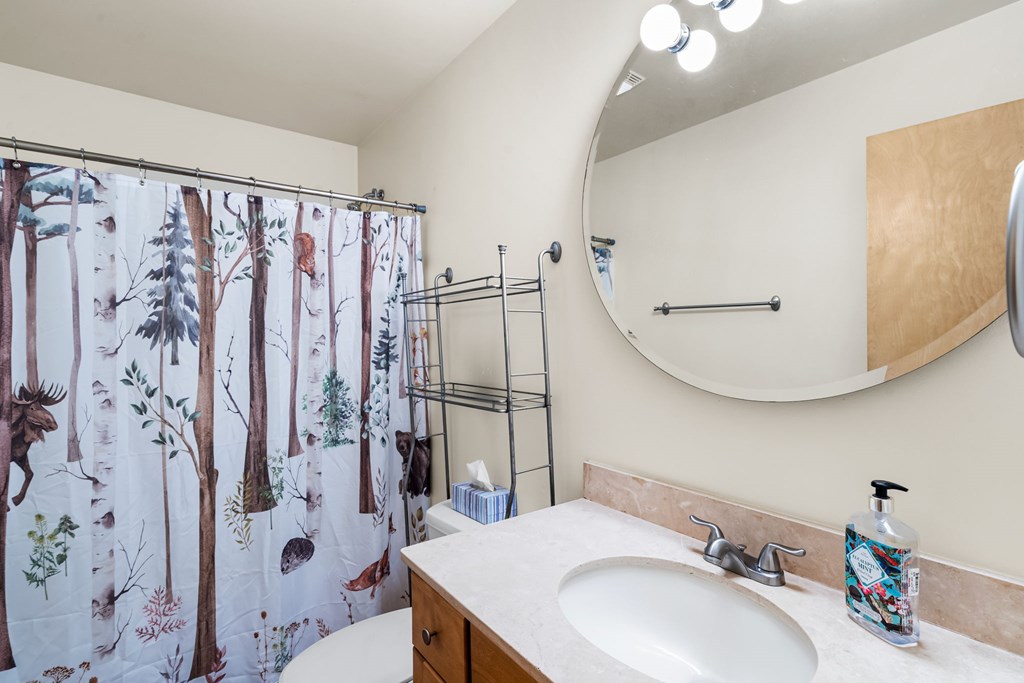 419252 Mineral Bluff Residential
