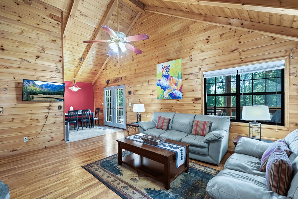 419252 Mineral Bluff Residential
