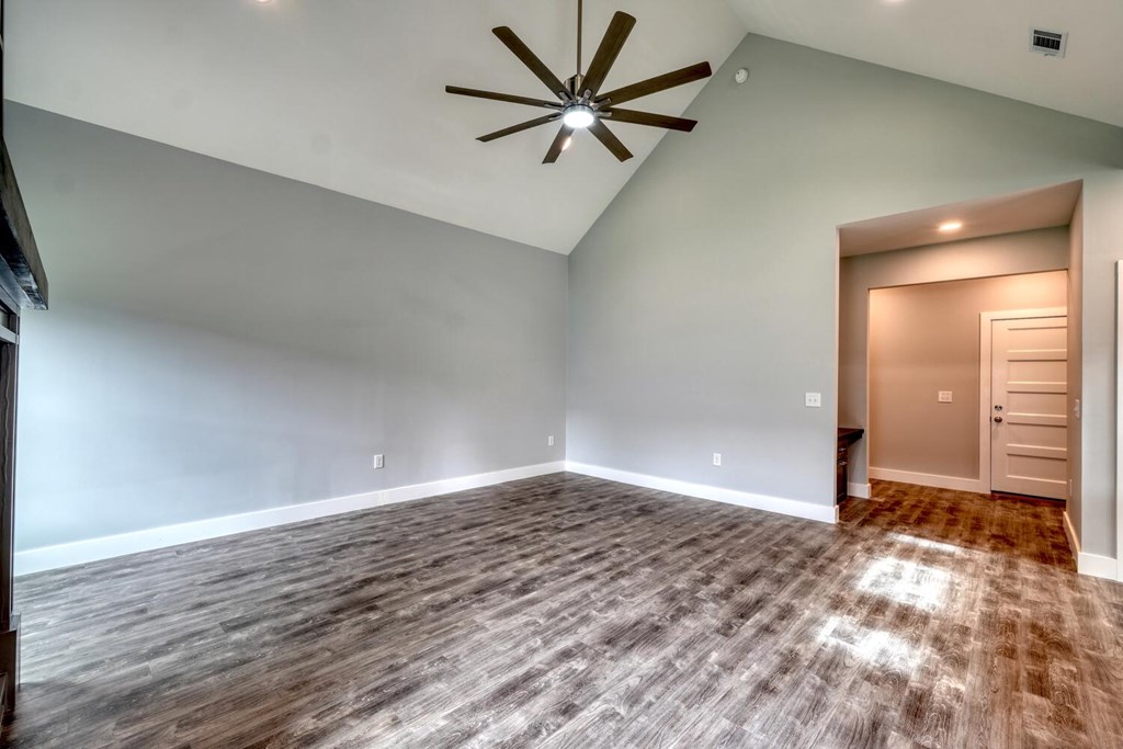 419276 Hiawassee Residential