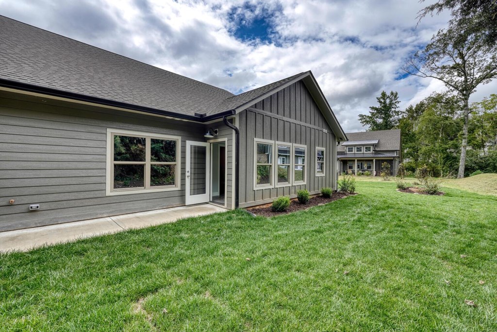 419276 Hiawassee Residential