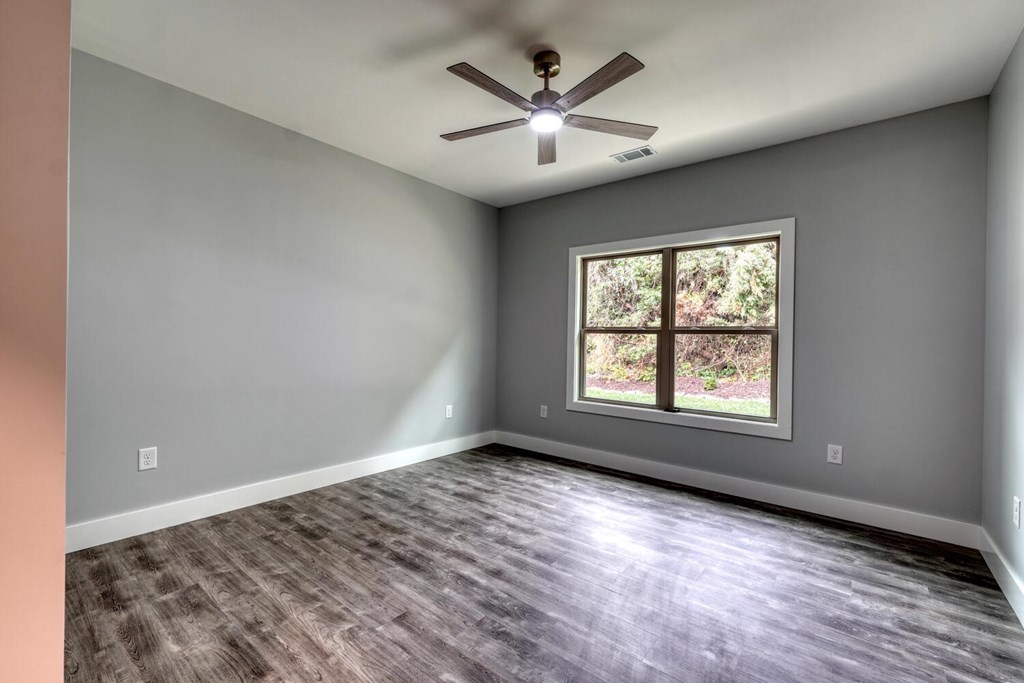 419276 Hiawassee Residential