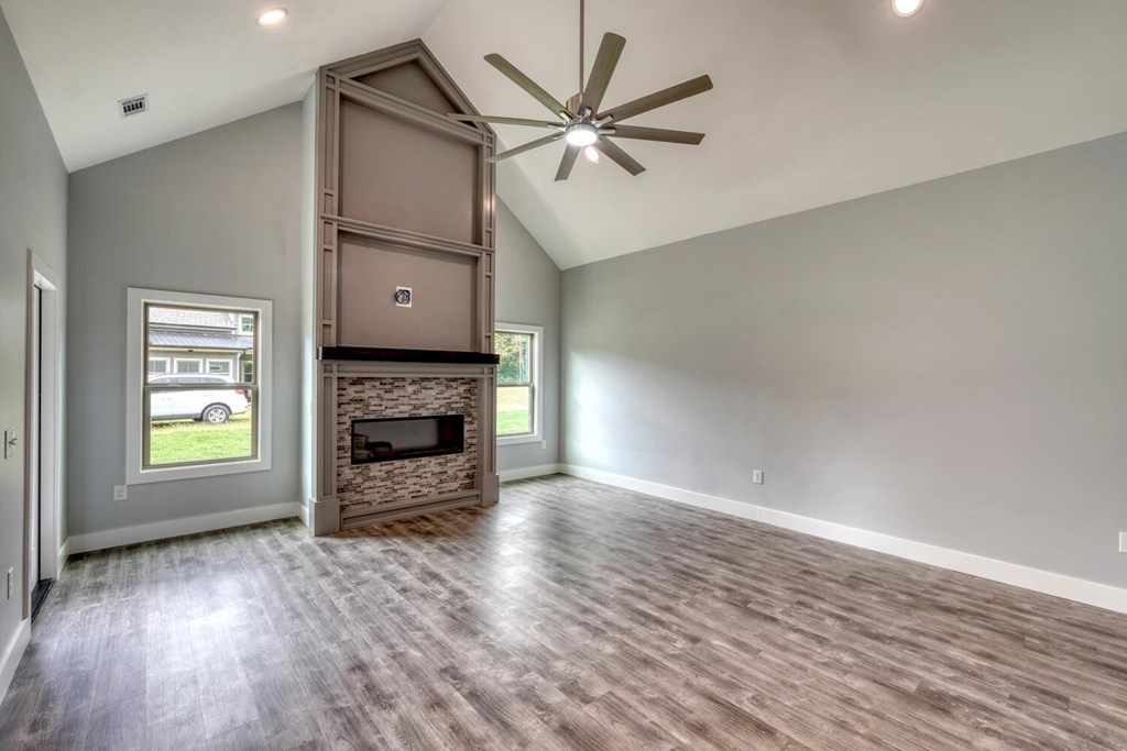 419276 Hiawassee Residential