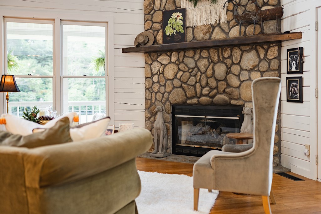 419283 Cherry Log Residential