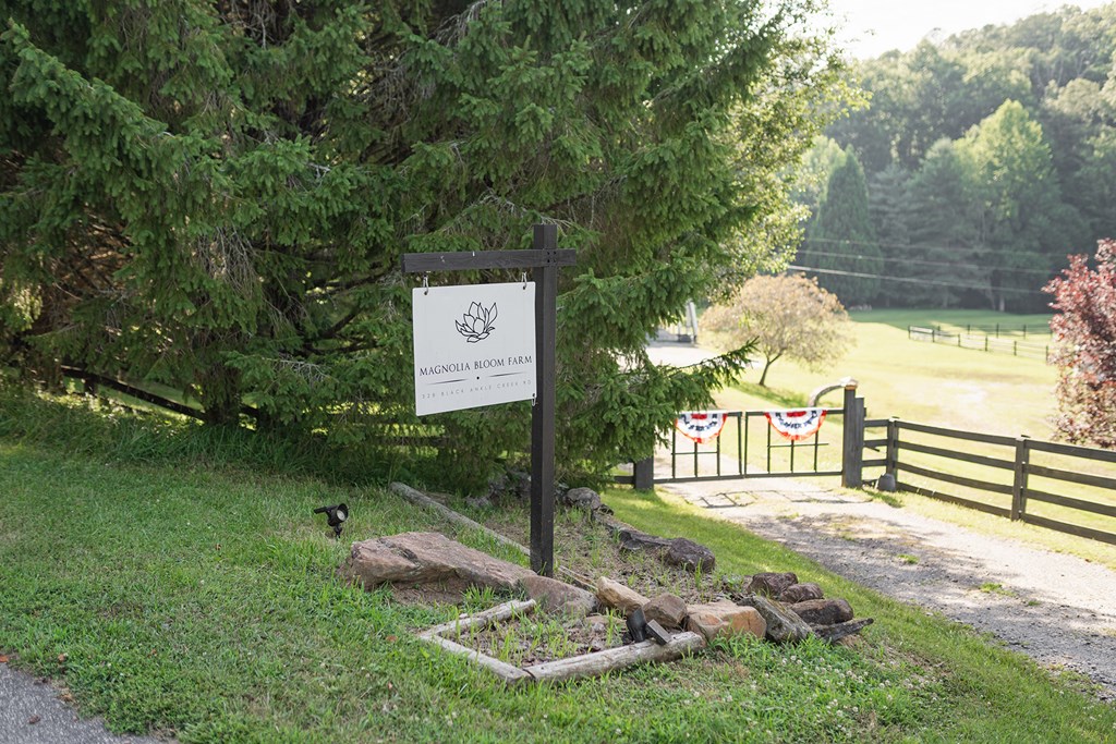 419283 Cherry Log Residential