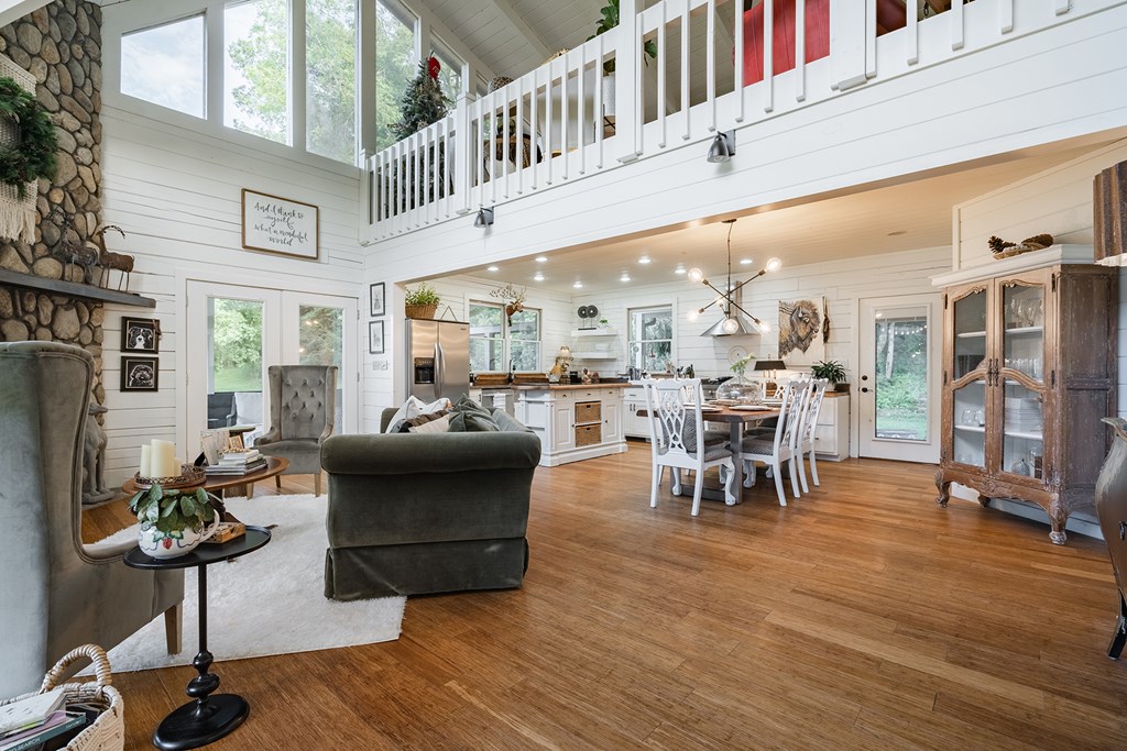 419283 Cherry Log Residential