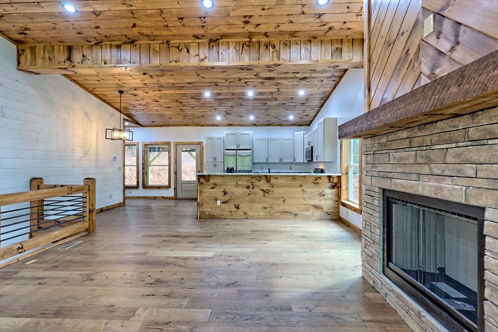 419284 Morganton Residential