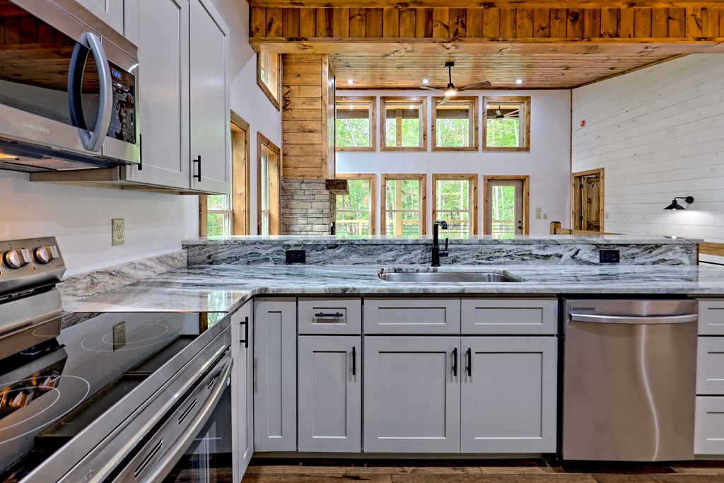 419284 Morganton Residential