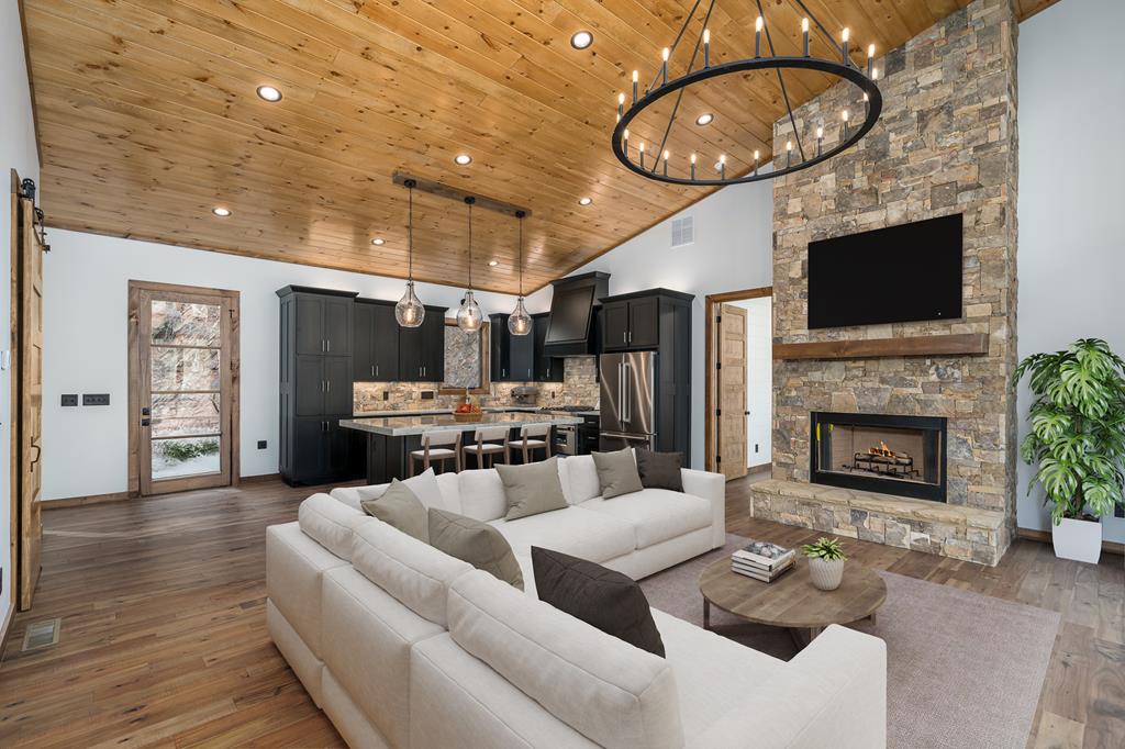 419288 Ellijay Residential