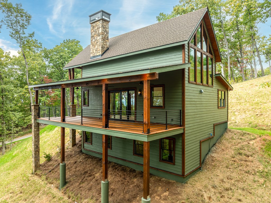 419290 Young Harris Residential