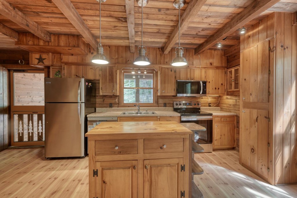 419302 Blue Ridge Residential