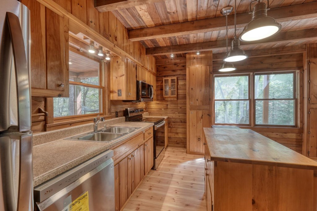 419302 Blue Ridge Residential