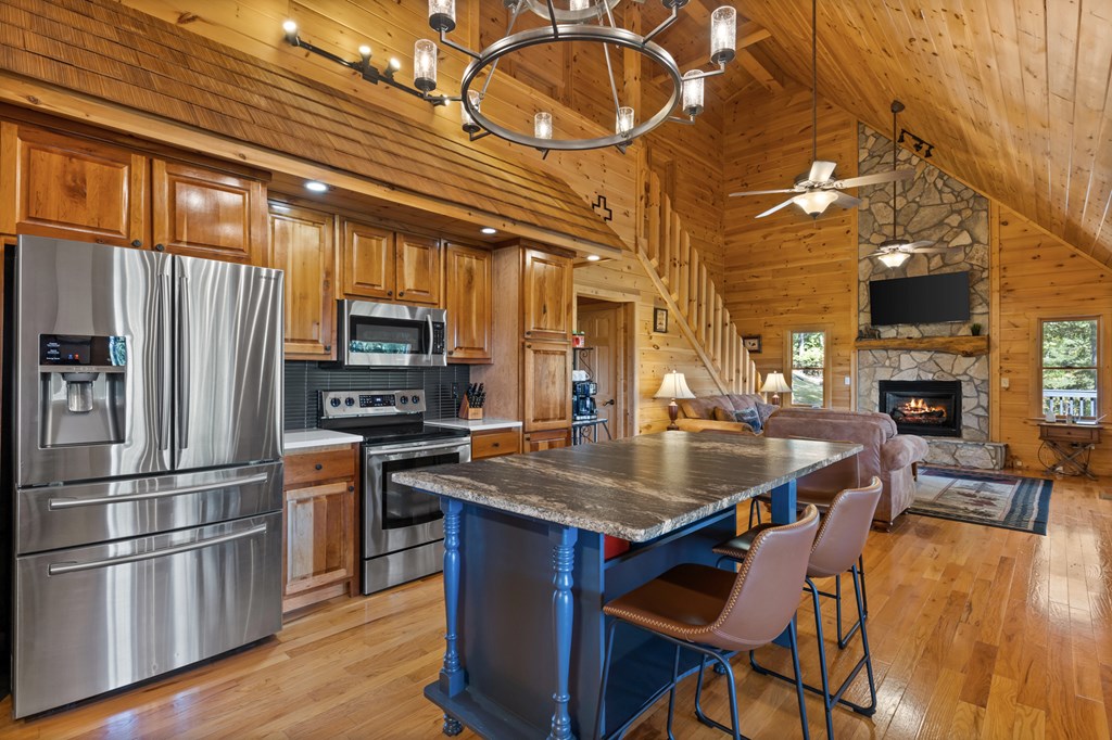 419303 Blue Ridge Residential