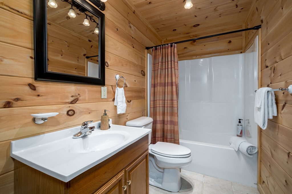 419304 Ellijay Residential