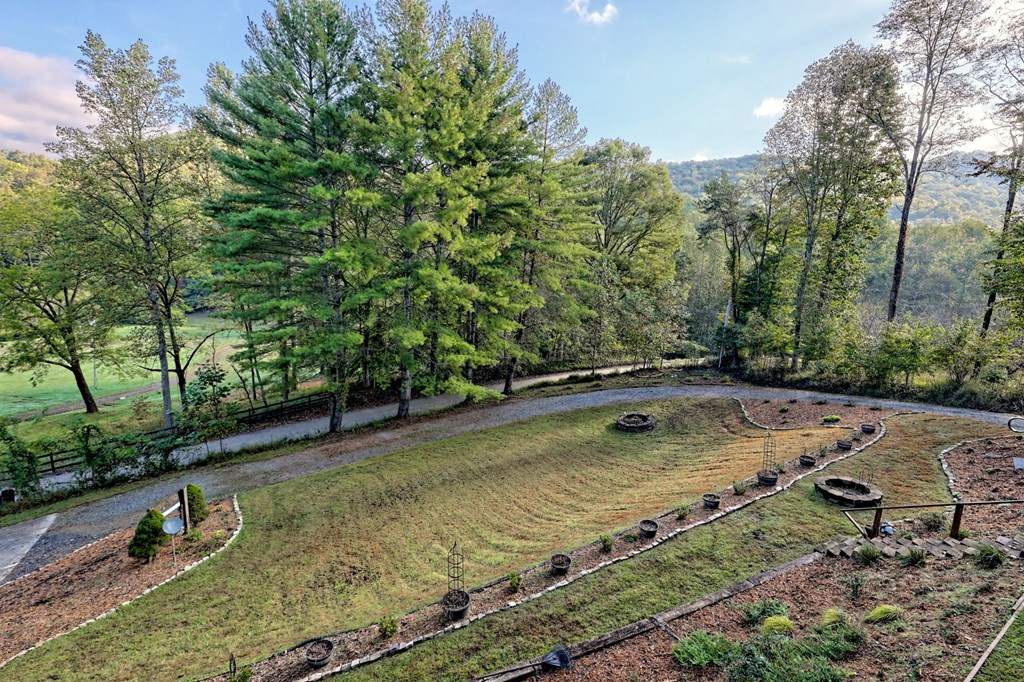 419310 Hayesville Residential