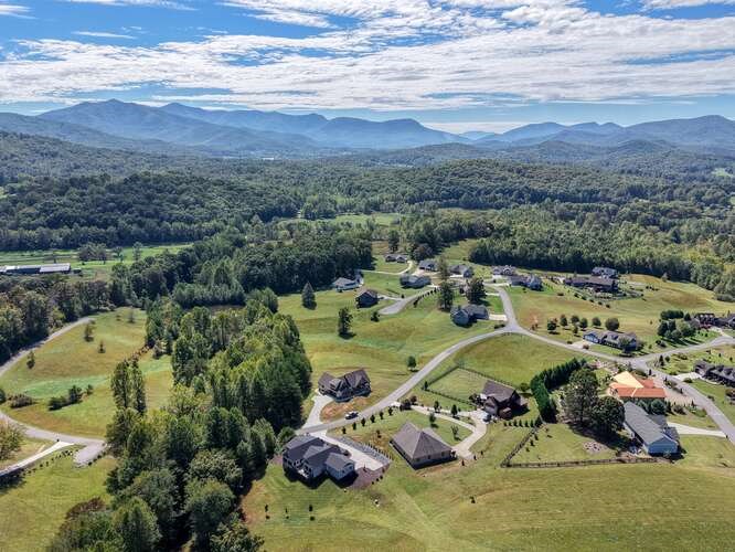 419316 Young Harris Residential