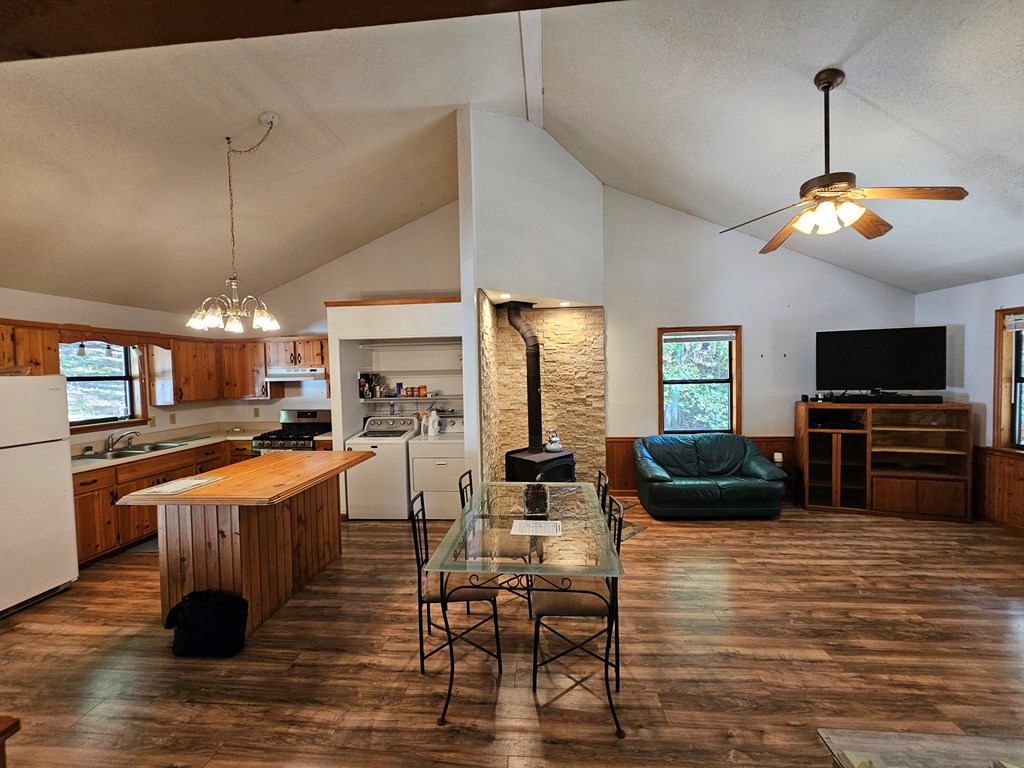 419323 Murphy Residential