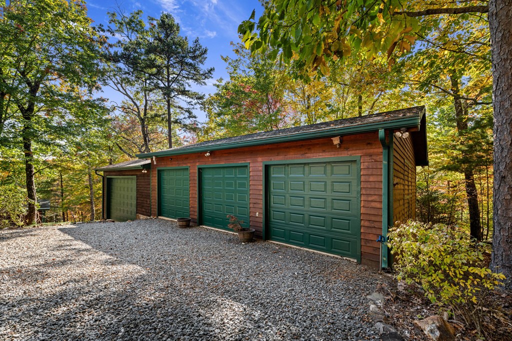 419325 Blue Ridge Residential