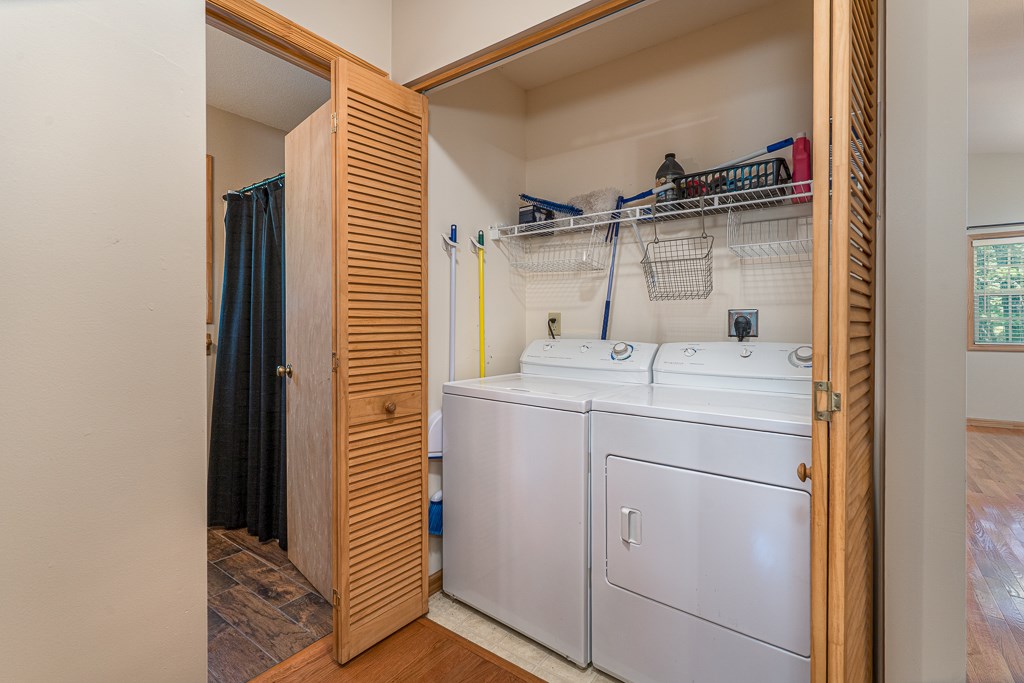 419341 Murphy Residential