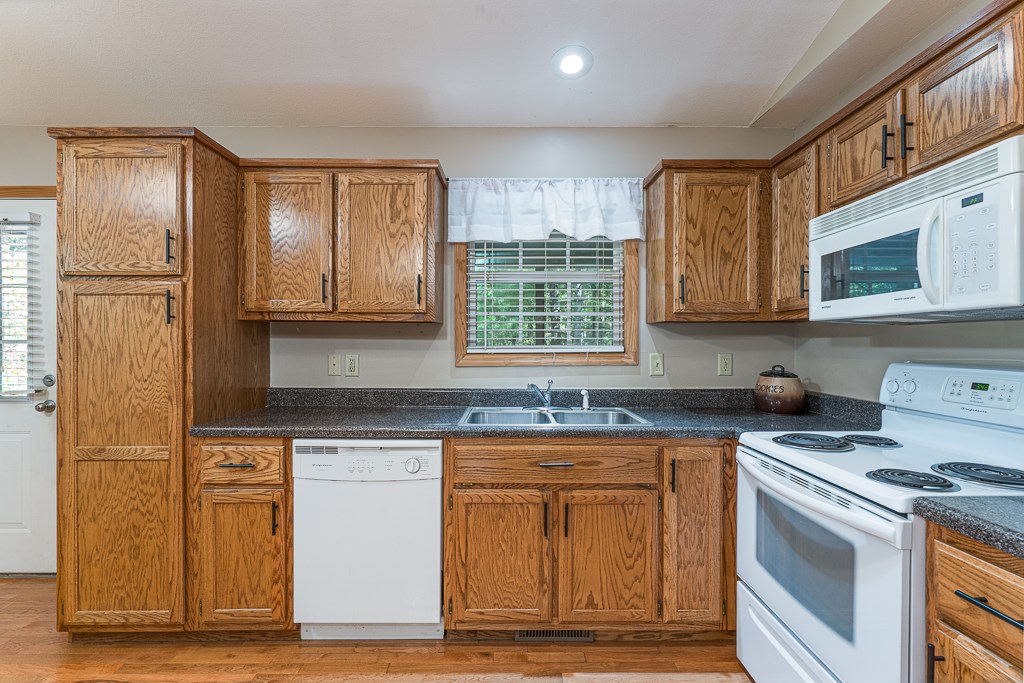 419341 Murphy Residential