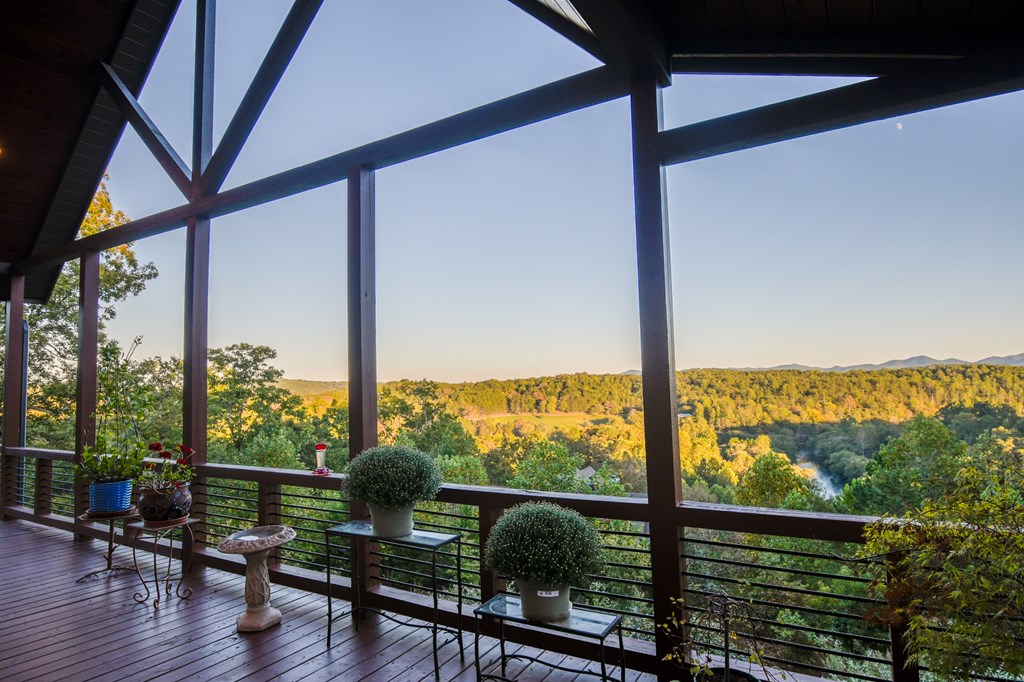 419343 Mineral Bluff Residential