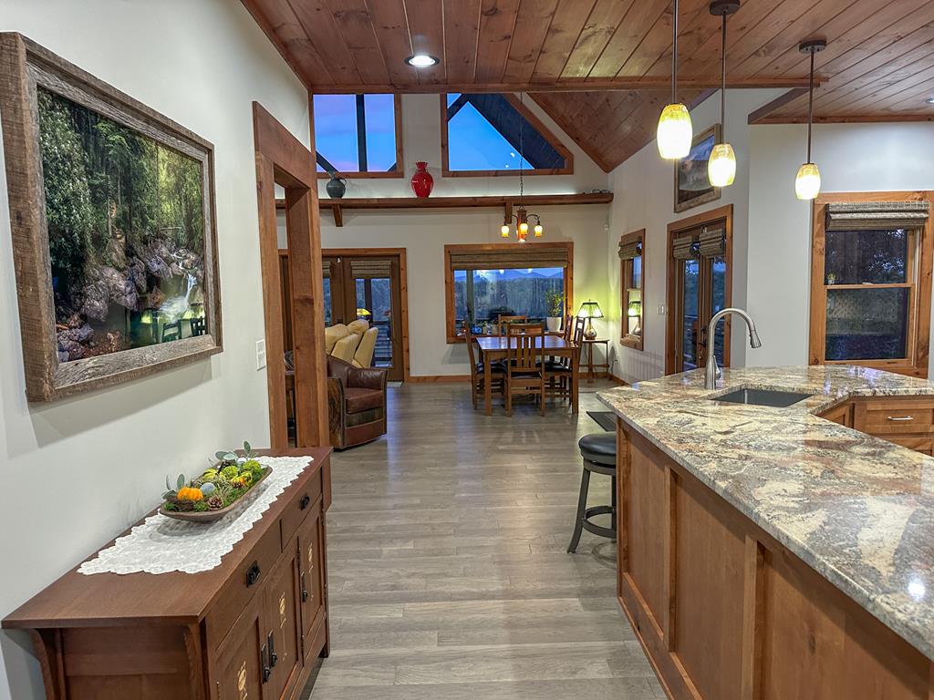 419343 Mineral Bluff Residential