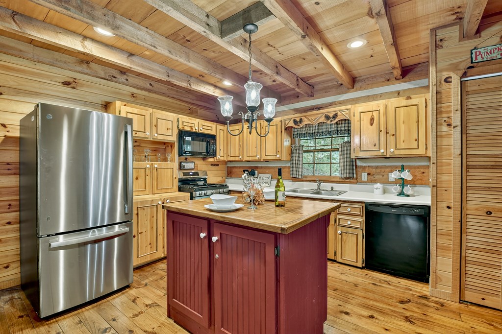 419349 Blue Ridge Residential