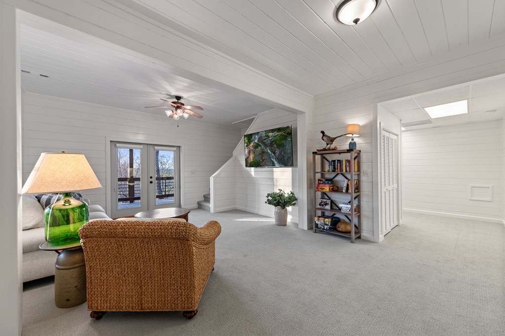 419370 Blue Ridge Residential