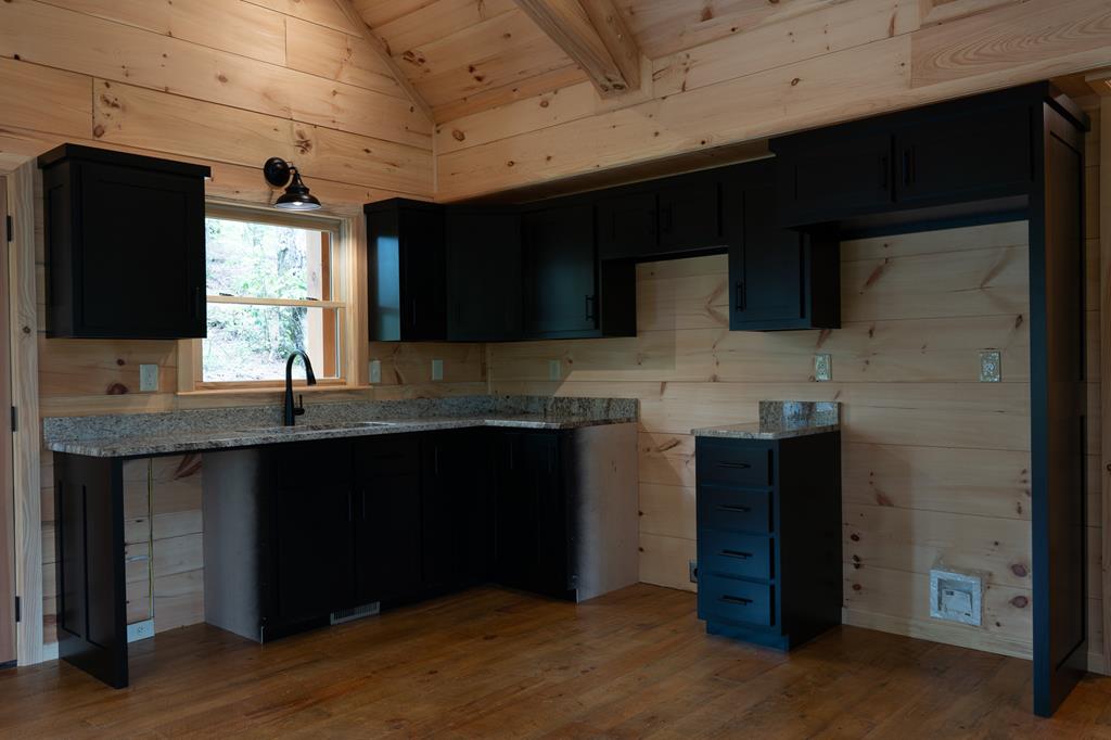 419377 Cherry Log Residential