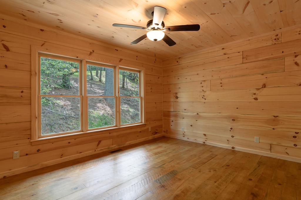 419377 Cherry Log Residential