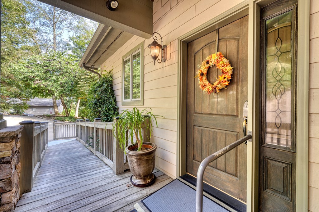 419380 Hayesville Residential