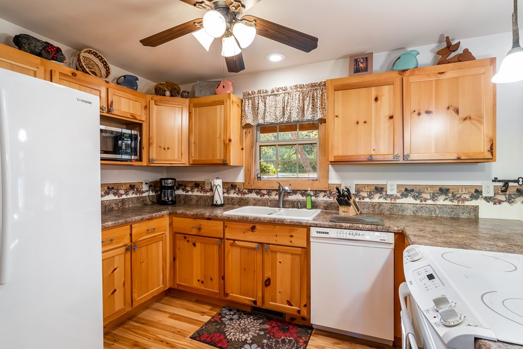 419384 Blairsville Residential