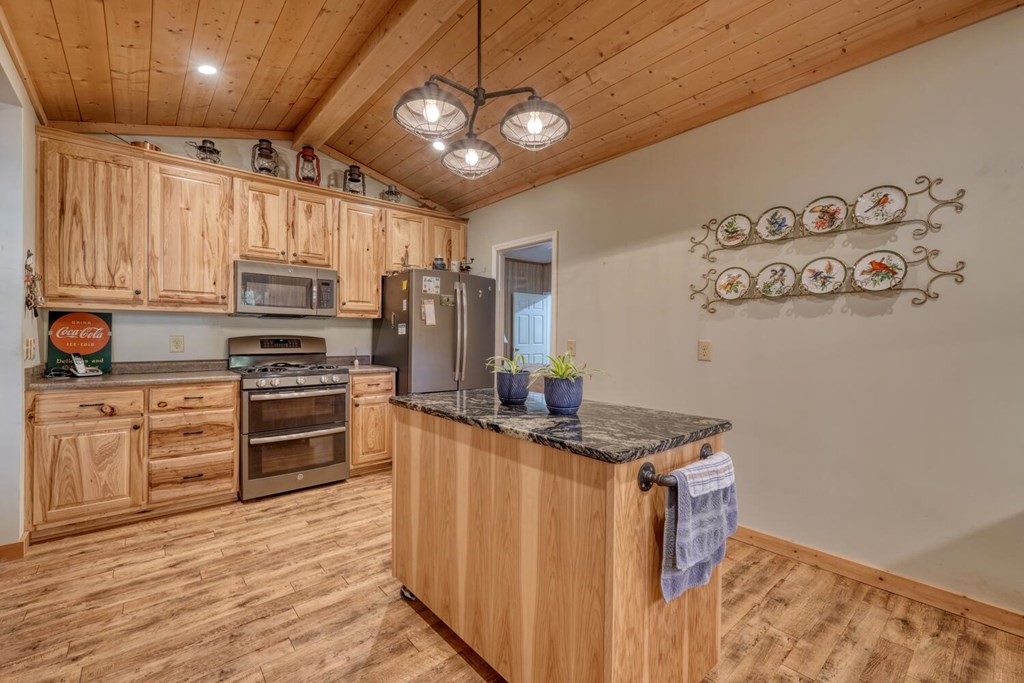419390 Hiawassee Residential